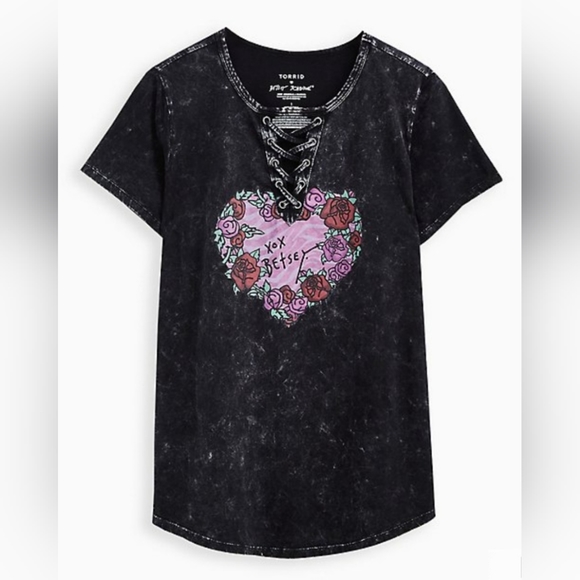 TORRID BETSEY JOHNSON Heart Lace-Up Black Mineral Wash Tee! NWT! - Picture 3 of 7